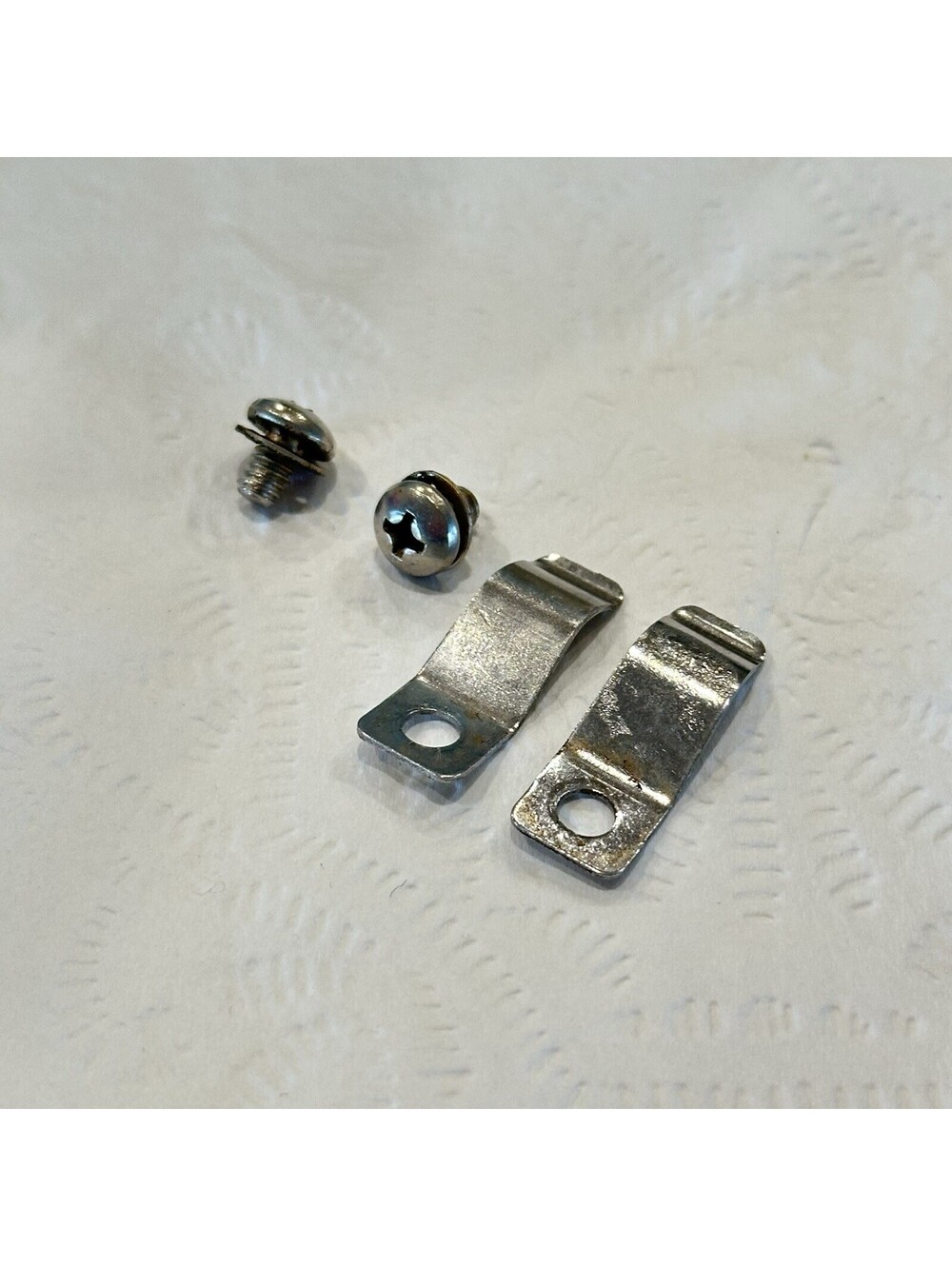 ORIGINAL TWIST OFF CLAMPS HOLD DOWN PARTS - ACME Supreme Juicerator 5001 & 6001